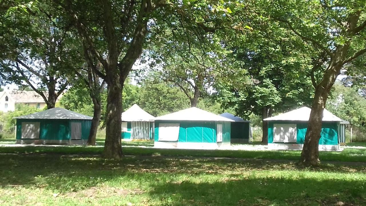 Camping Les Ombrages De L'Adour Hotel Aire-sur-l'Adour Ngoại thất bức ảnh